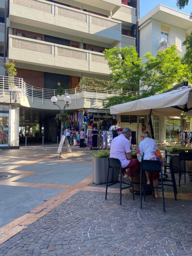 Esplanade Sea Side - Bicamere, 2 Terrazzi, Garage A Richiesta *