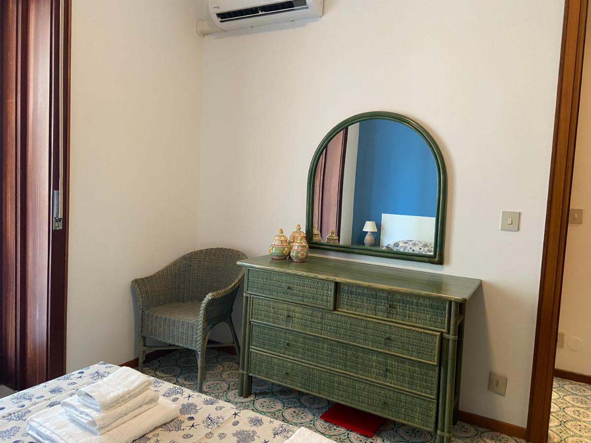Esplanade Sea Side - Bicamere, 2 Terrazzi, Garage A Richiesta